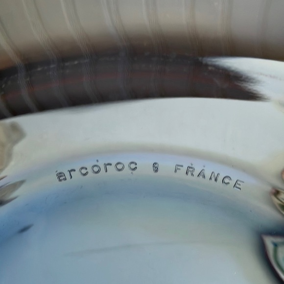 Arcoroc Cobalt Blue Wide Rim Soup Bowls, 8 1/2” Across x 1 1/4” Deep. Pair - Picture 5 of 8